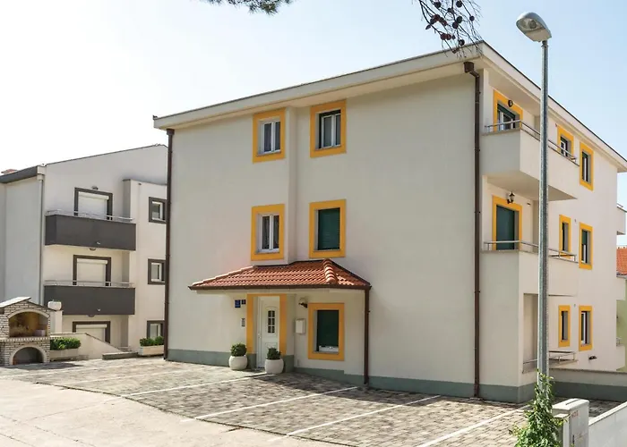 Amazing In With House Sea View Apartman Makarska