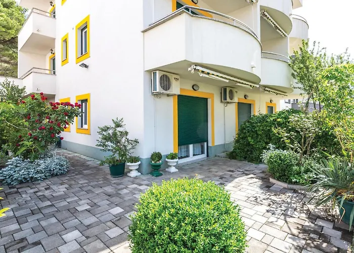 Amazing In With House Sea View